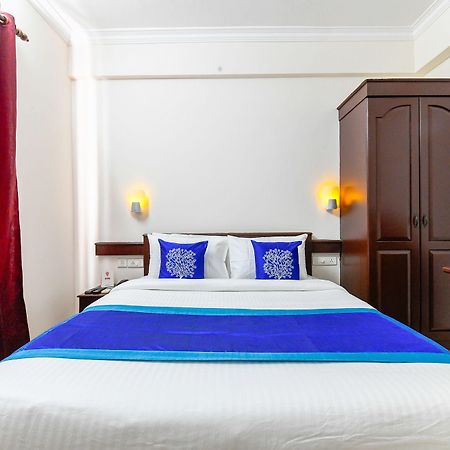 Oyo 11309 Hotel Green Land Residency Kochi Exterior photo