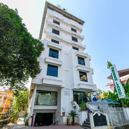 Oyo 11309 Hotel Green Land Residency Kochi Exterior photo
