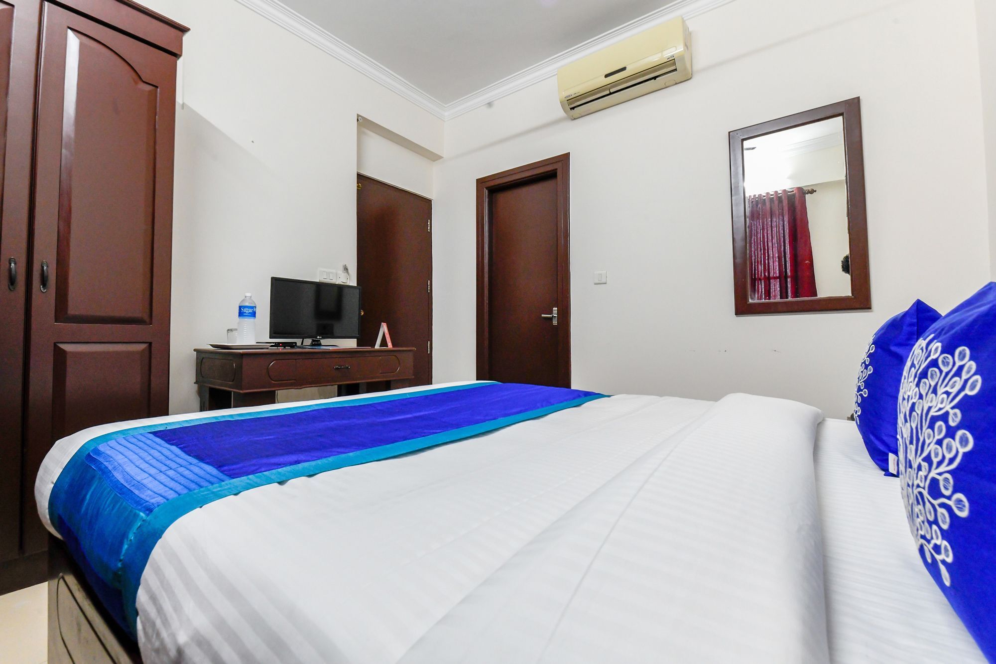 Oyo 11309 Hotel Green Land Residency Kochi Exterior photo