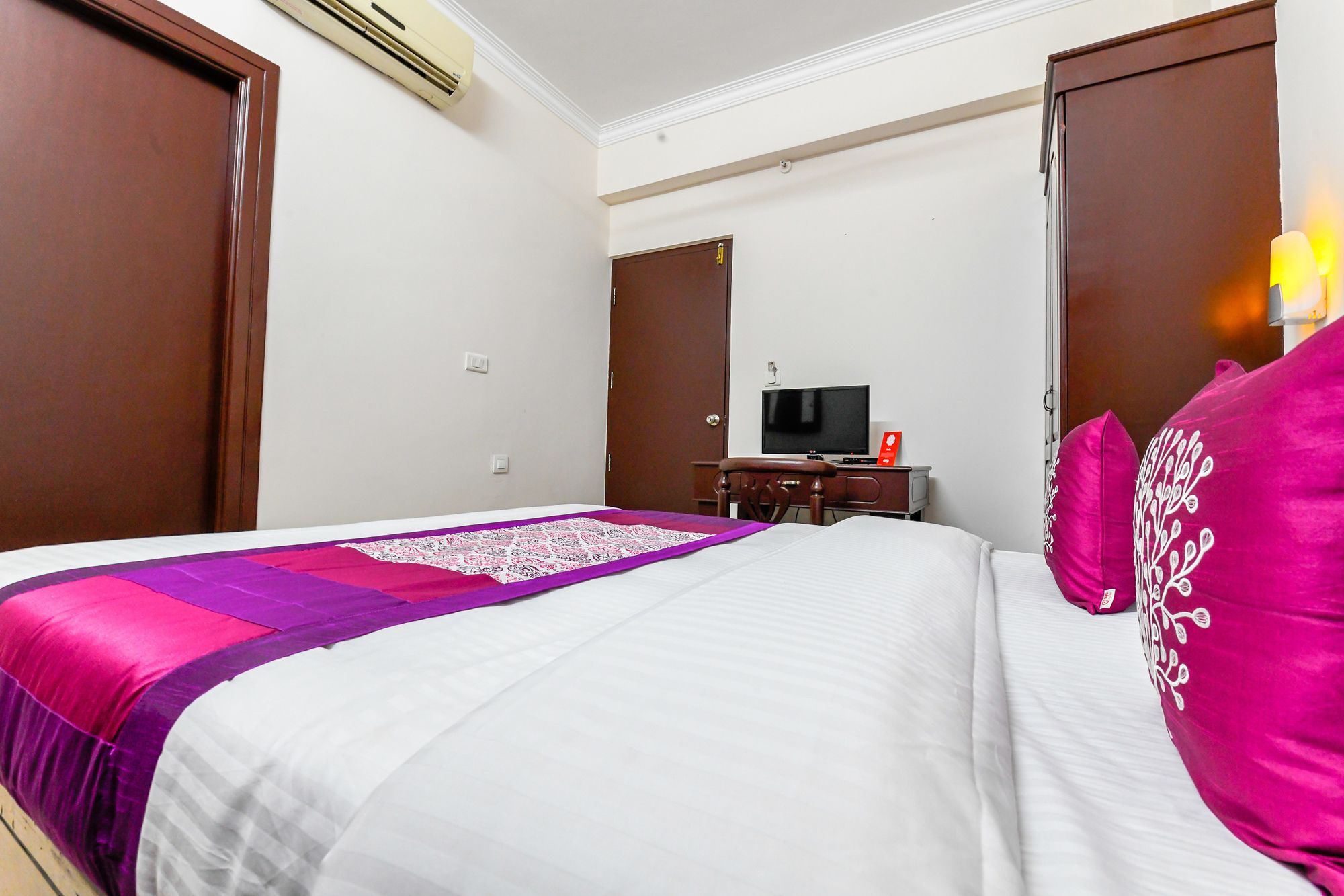 Oyo 11309 Hotel Green Land Residency Kochi Exterior photo
